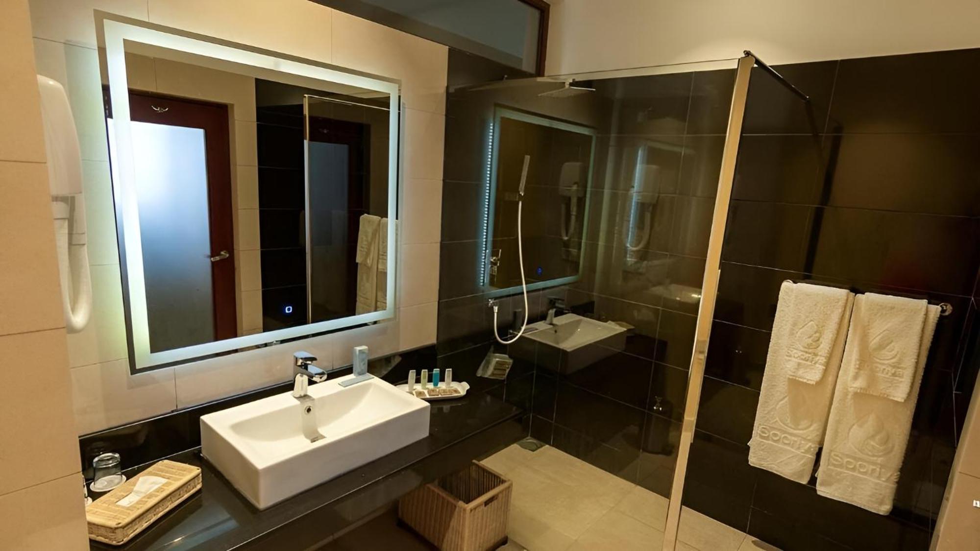 טנגלה Sooriya Resort & Spa מראה חיצוני תמונה